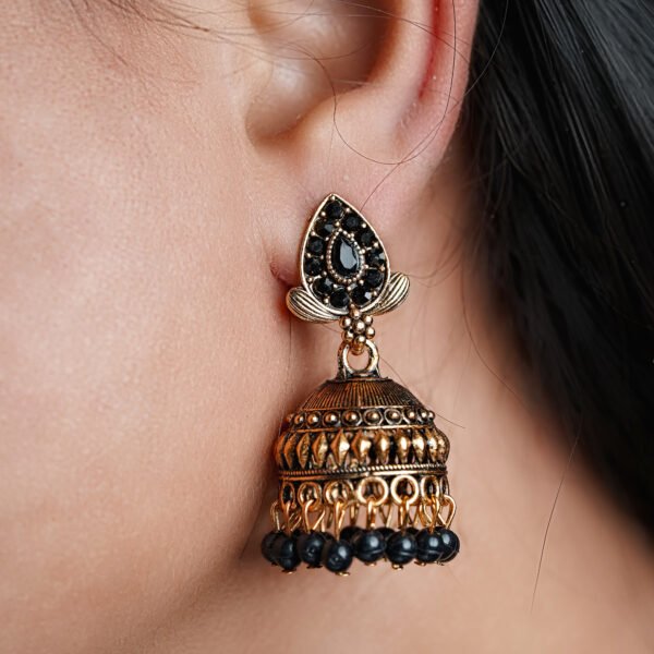 JUMKA-0113_4-1.jpg