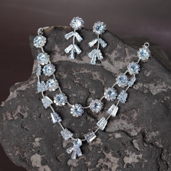 NECKLACE-9004_2-1.jpg NECKLACE-9004_2-1.jpg