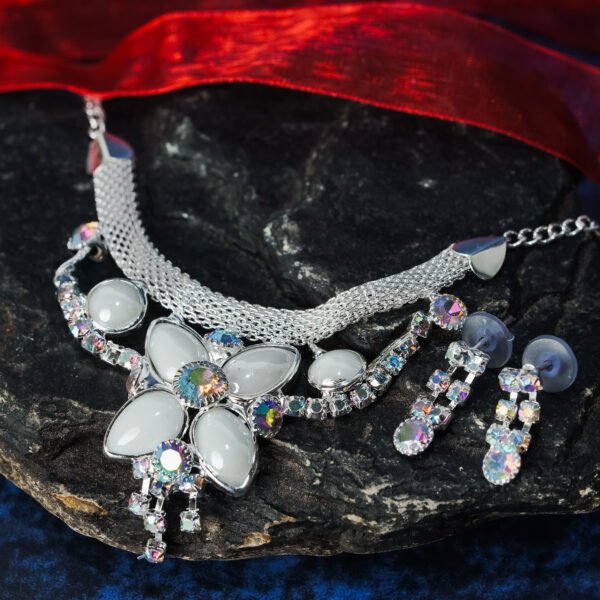 NECKLACE-9005_2-1.jpg NECKLACE-9005_2-1.jpg