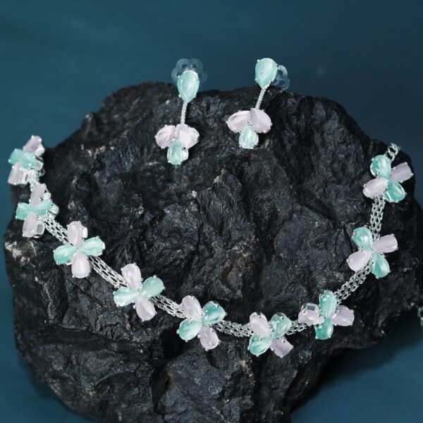 NECKLACE-9016_3-1.jpg NECKLACE-9016_3-1.jpg
