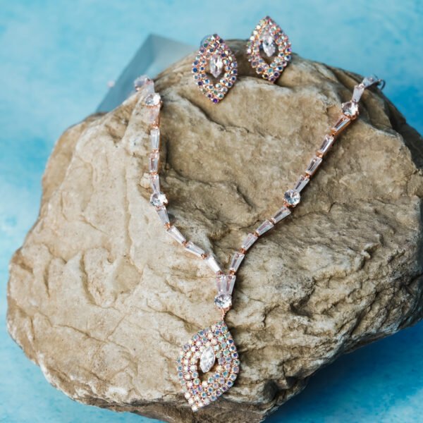 NECKLACE-9019_3-1.jpg