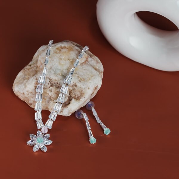 NECKLACE-9020_2-1.jpg NECKLACE-9020_2-1.jpg