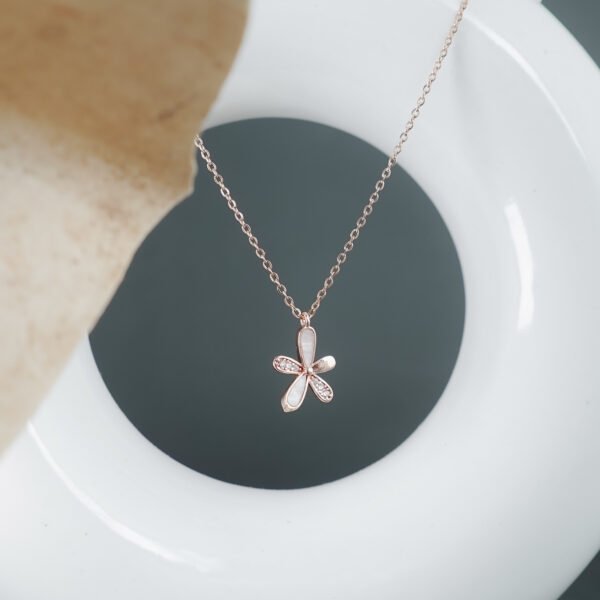 NECKLACE-9029_2-1.jpg NECKLACE-9029_2-1.jpg